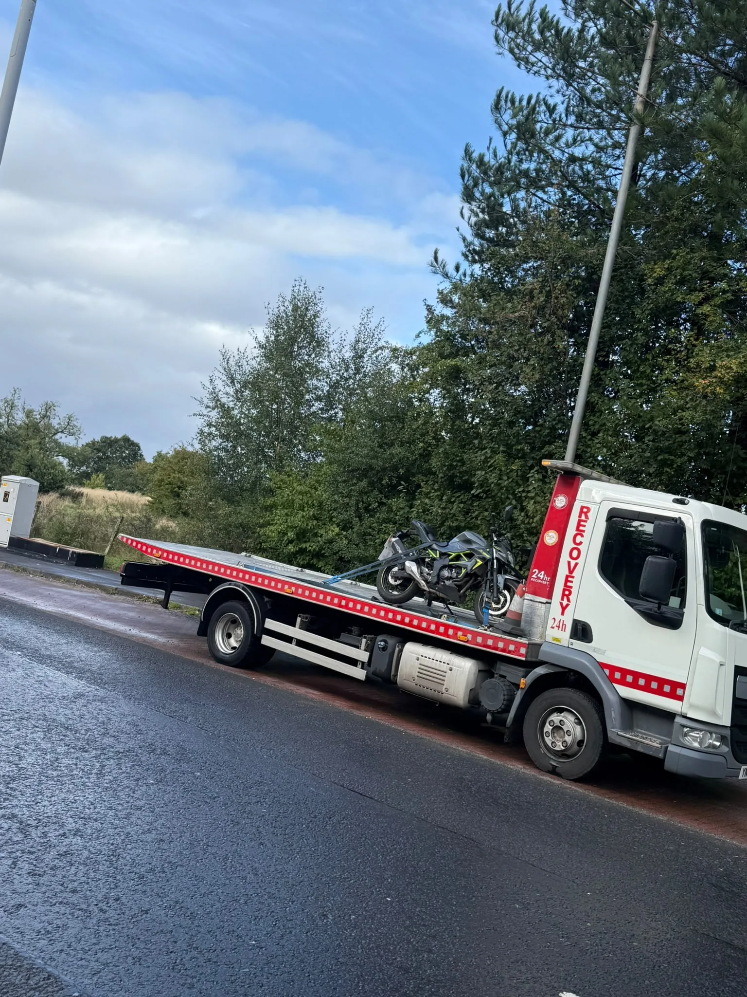 Motorcycle transported on Lifesaver recovery flatbed in Glasgow